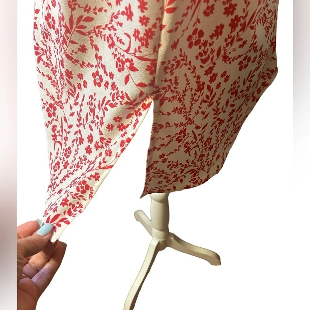 Sanctuary Women’s Sleeveless Button Down Red White Floral Split Back Top…